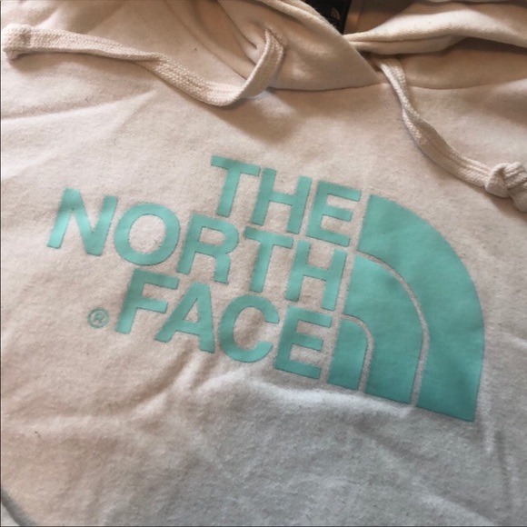 NORTHFACE PULLOVER 🤍 - Picture 2 of 2